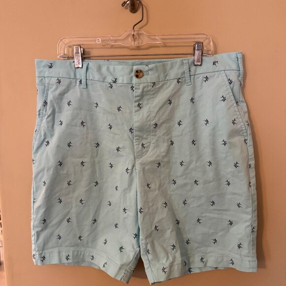 Turquoise Izod Saltwater Men Shorts Size 36, 9.5 Inseam, Preppy Chino Flat Front - Picture 2 of 3